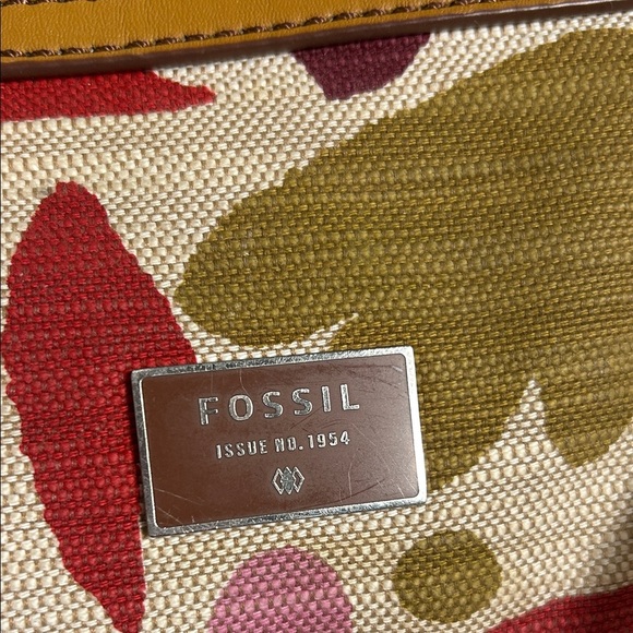 Fossil Women's Floral Canvas Clutch - Picture 3 of 10